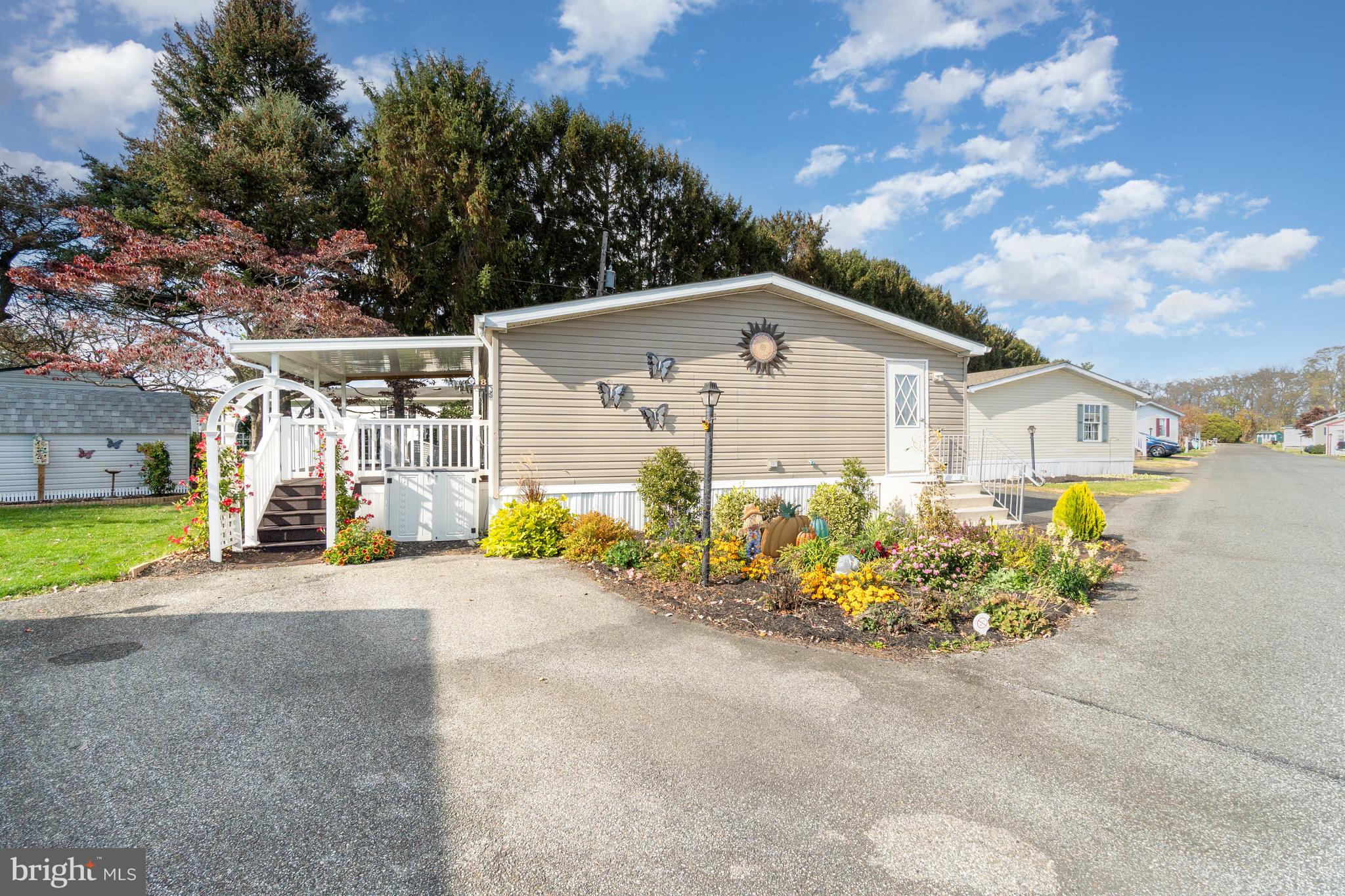 LEACOCK TWP - Residential