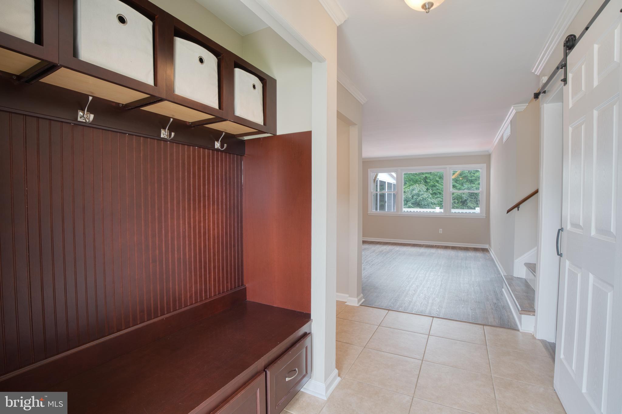 8 MORAY CT