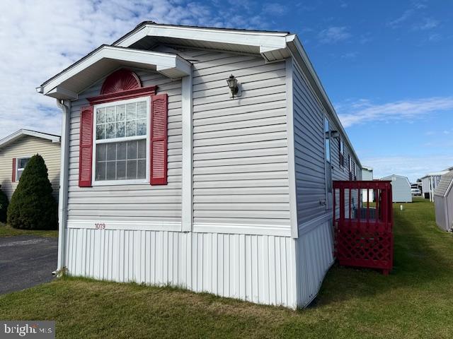 LAUREL COMMONS - Residential