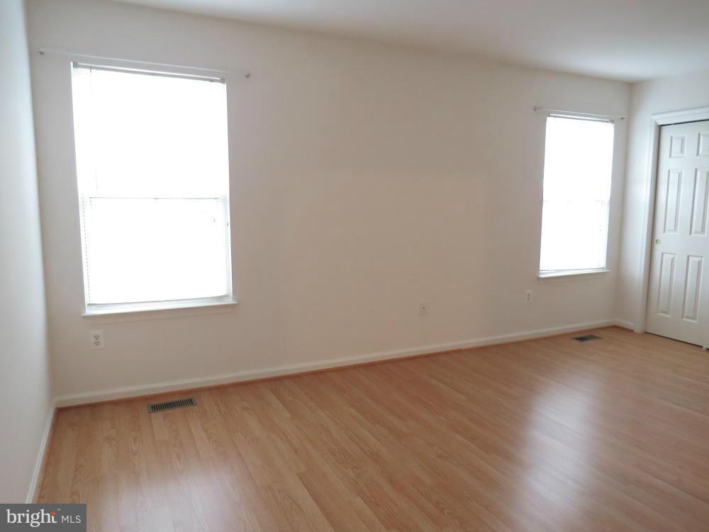 LEE OVERLOOK - Residential Lease