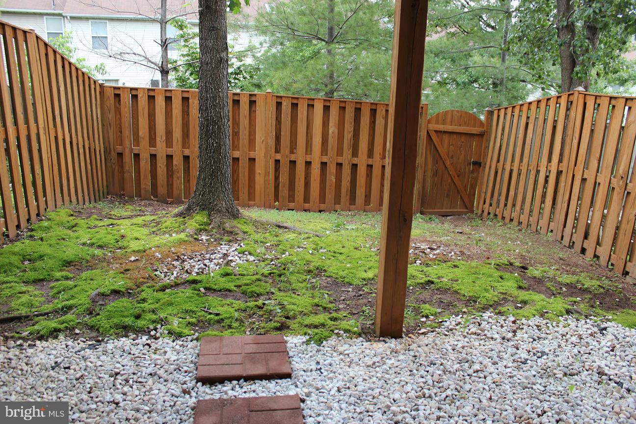 LEE OVERLOOK - Residential Lease