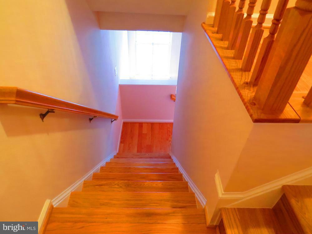 LEE OVERLOOK - Residential Lease