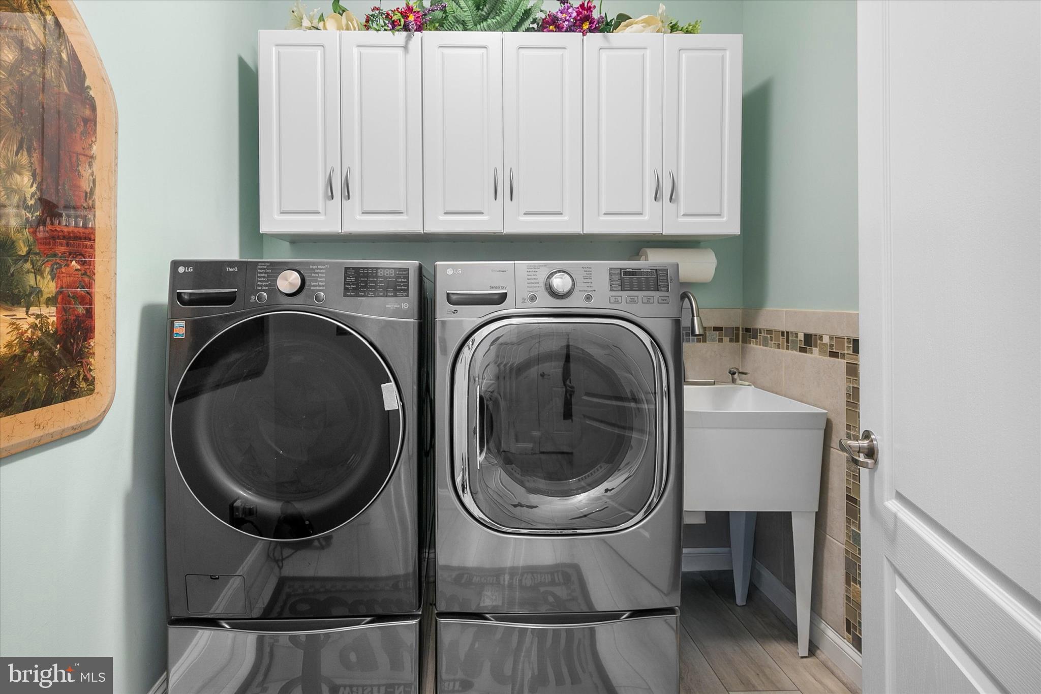 CINDERBERRY ESTATES - Residential