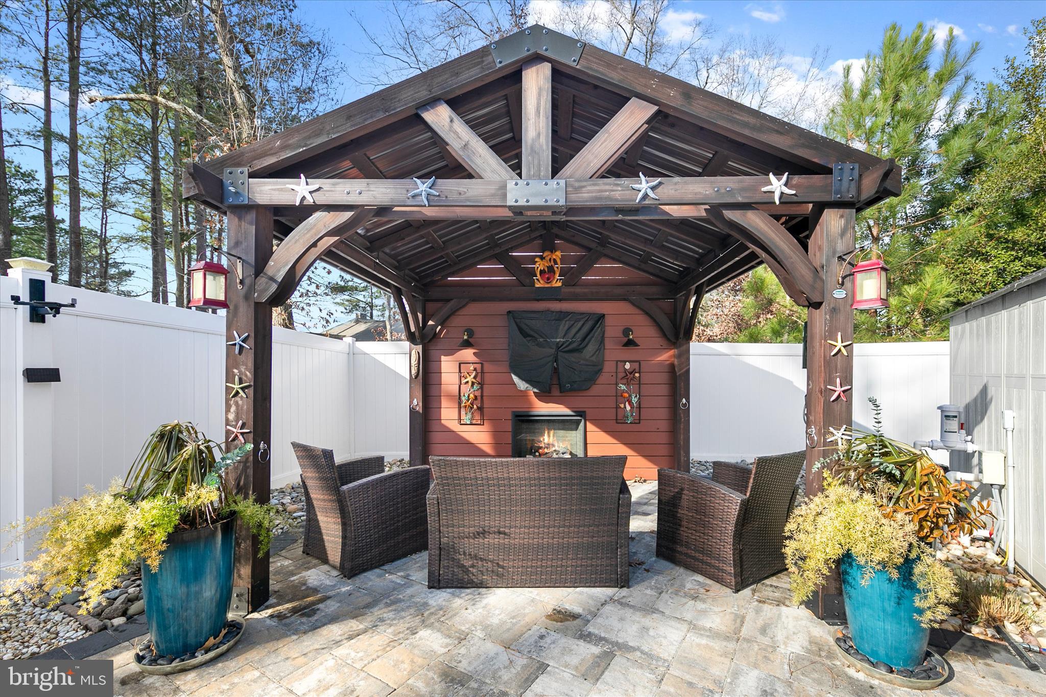 CINDERBERRY ESTATES - Residential