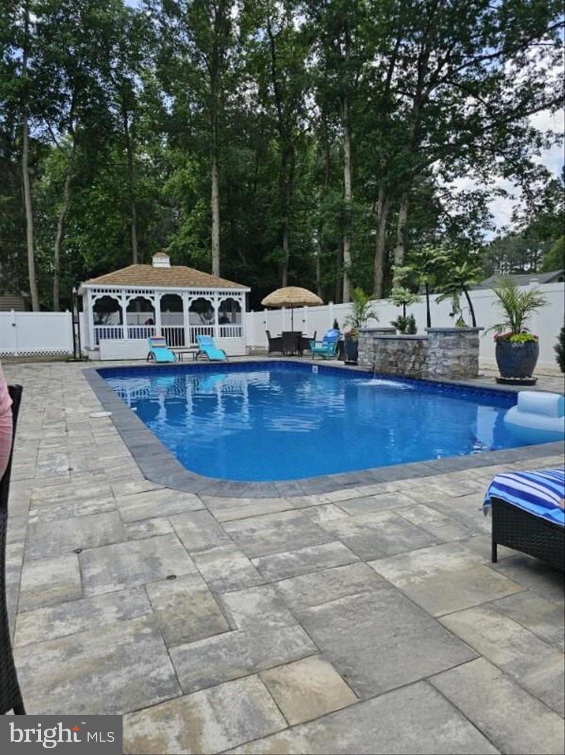 CINDERBERRY ESTATES - Residential