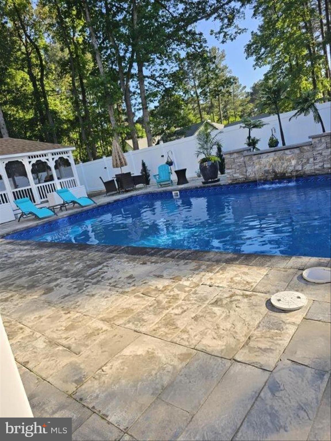 CINDERBERRY ESTATES - Residential