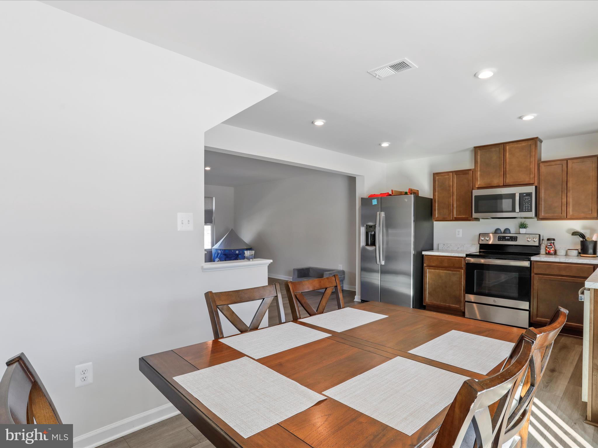 SOUTH BROOK - Residential