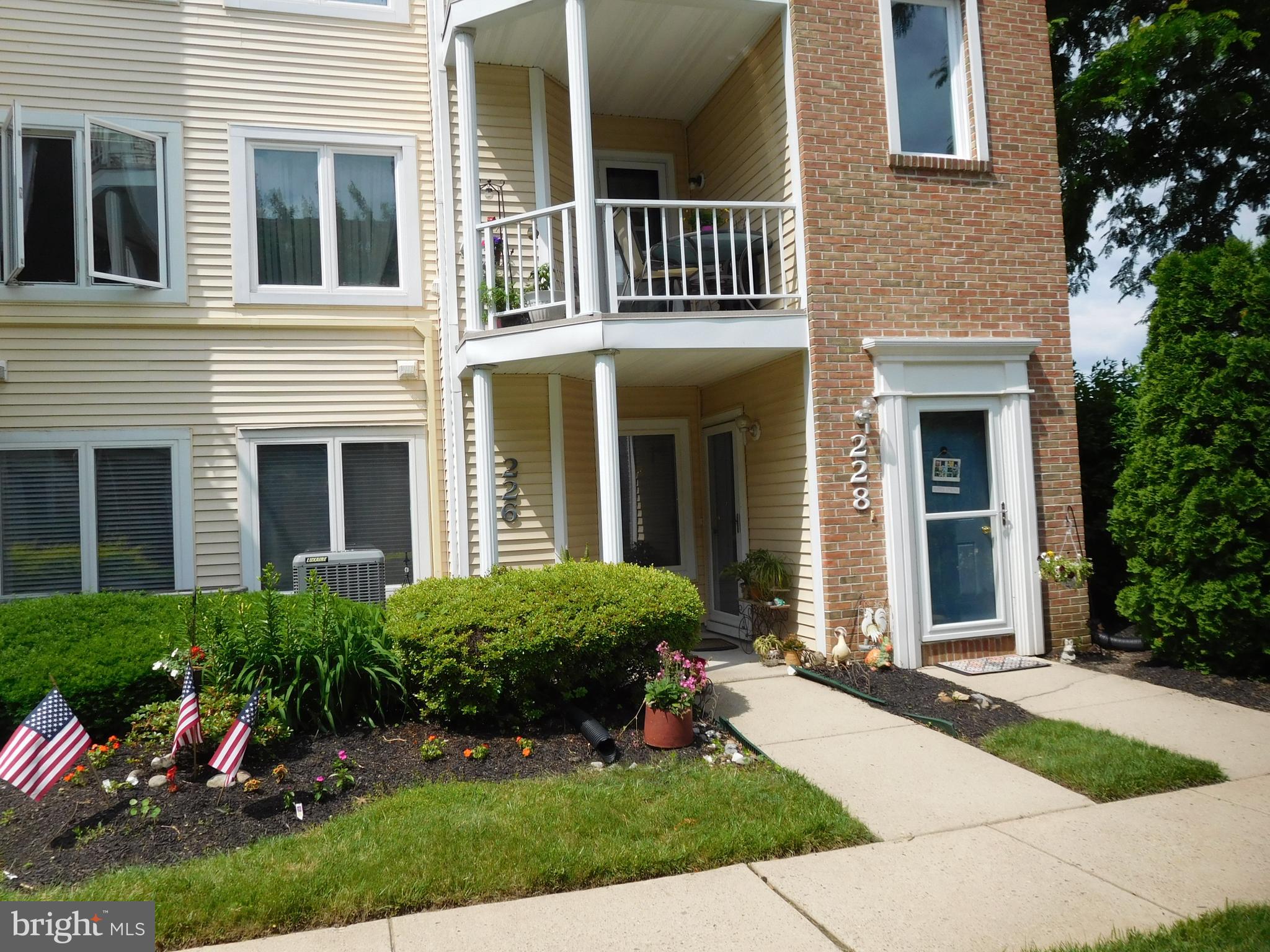 Top Notch First Floor END UNIT at Crestwood Condominiums. Enjoy maintenance free living with this Updated condo in superb location. Custom Remodeled Kitchen with granite countertops, pull out cabinet drawers, tile back splash, stainless steel appliances, garden window, counter and recessed lighting. This two bedroom one bath unit features an open floor plan with wood flooring. Living room features crown molding, ceiling fan, oversized coat closet and fireplace with custom built surround. Dining area features built-in shelving. Spacious Main bedroom retreat includes walk-in closet, ceiling fan and French doors to patio. Spacious second bedroom. Updated bathroom with double sinks. Convenient hall laundry room and Linen closet. Additional storage room on the patio. Just steps to parking. Meticulously Well maintained home. Newer HVAC. The community features an in-ground pool, fitness center, clubhouse and a playground. Ideal location with easy access to I-95, The Turnpike, restaurants and shopping.