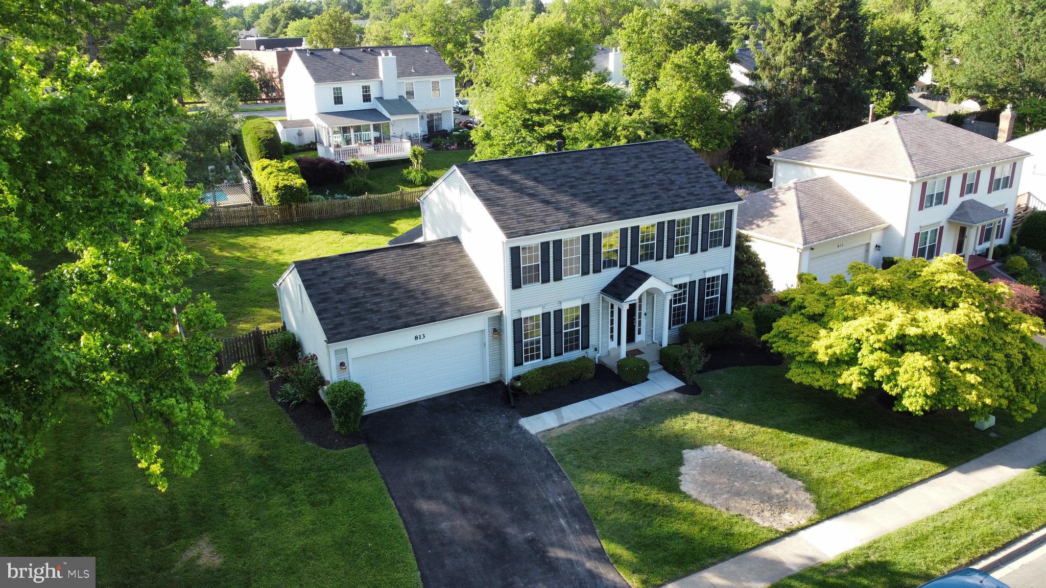 813 POINTER RIDGE DRIVE