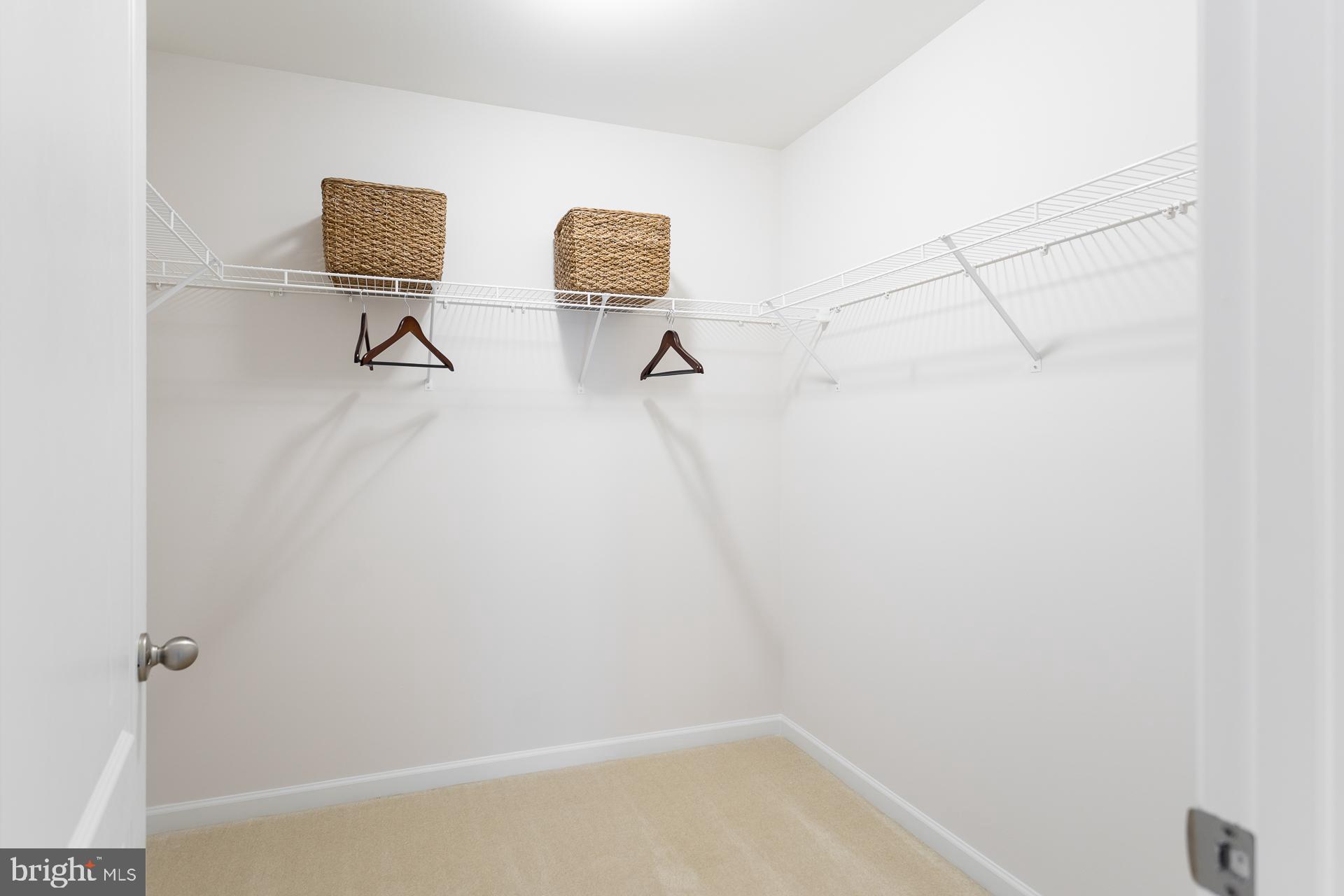 KING'S CROSSING - Residential