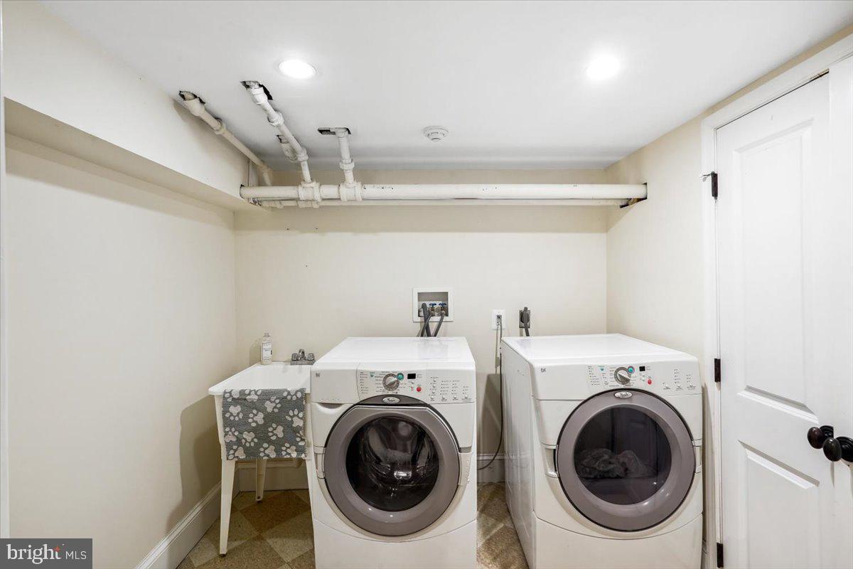 CHEVY CHASE - Residential