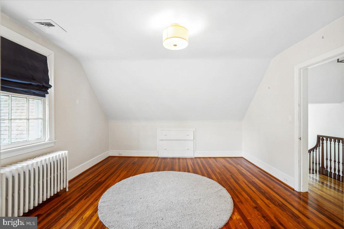 CHEVY CHASE - Residential