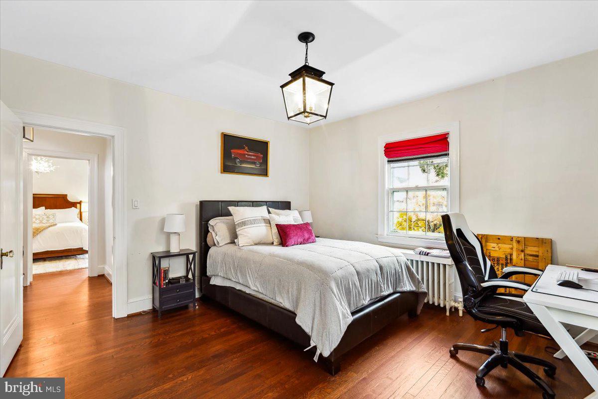 CHEVY CHASE - Residential