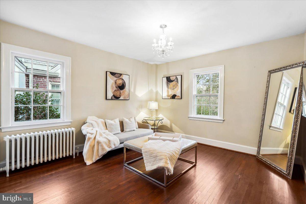 CHEVY CHASE - Residential