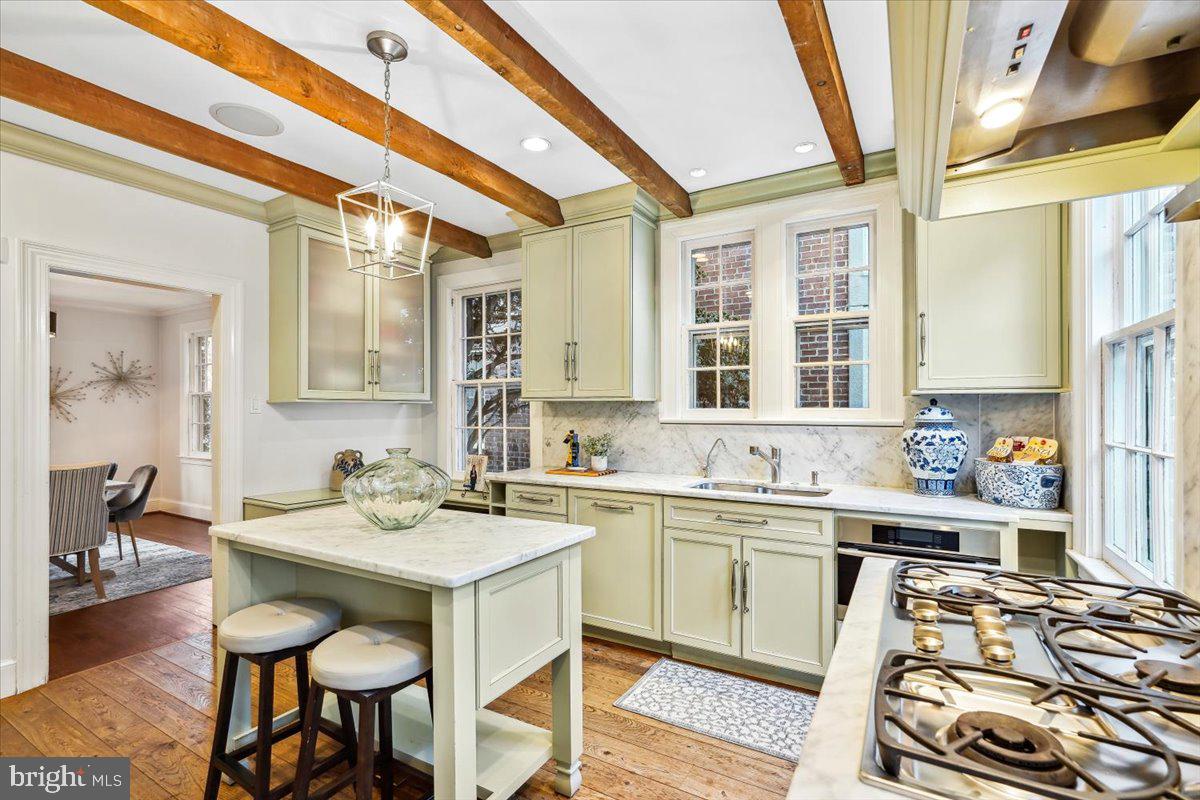 CHEVY CHASE - Residential