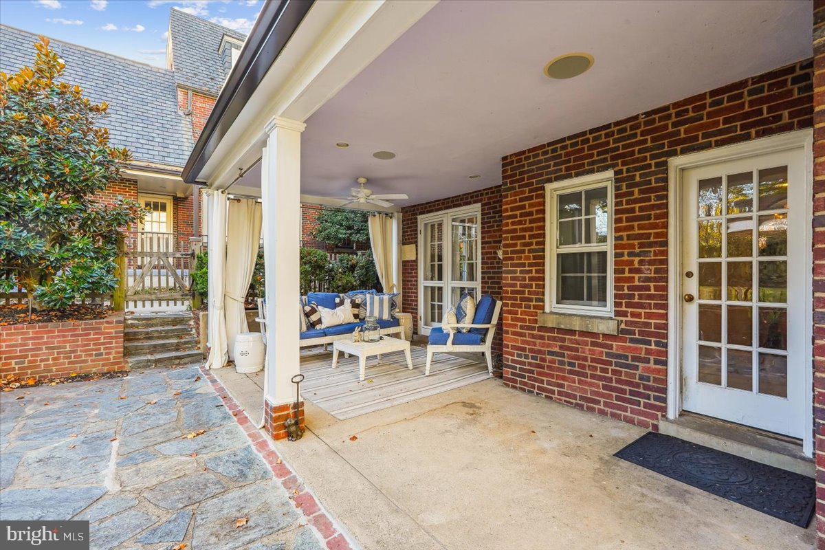 CHEVY CHASE - Residential