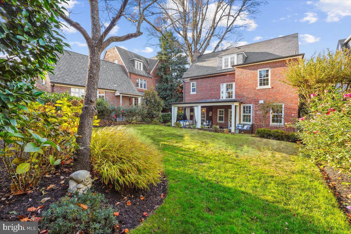 CHEVY CHASE - Residential