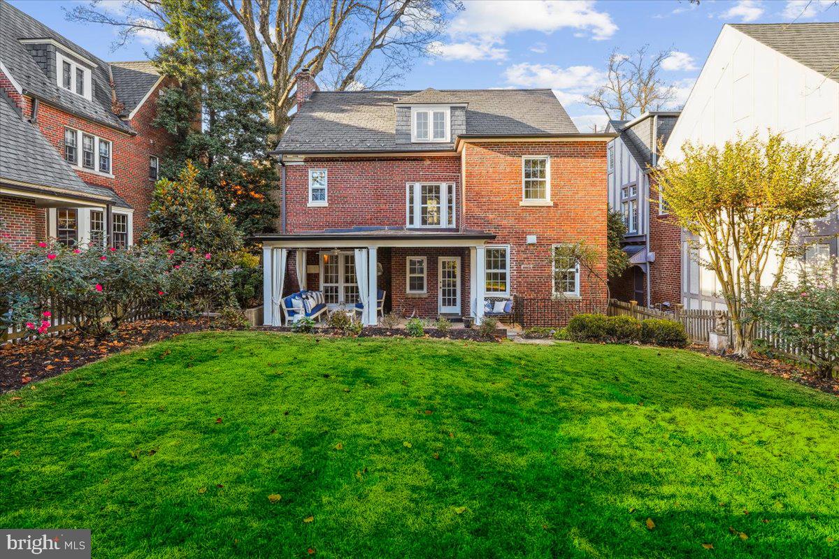 CHEVY CHASE - Residential