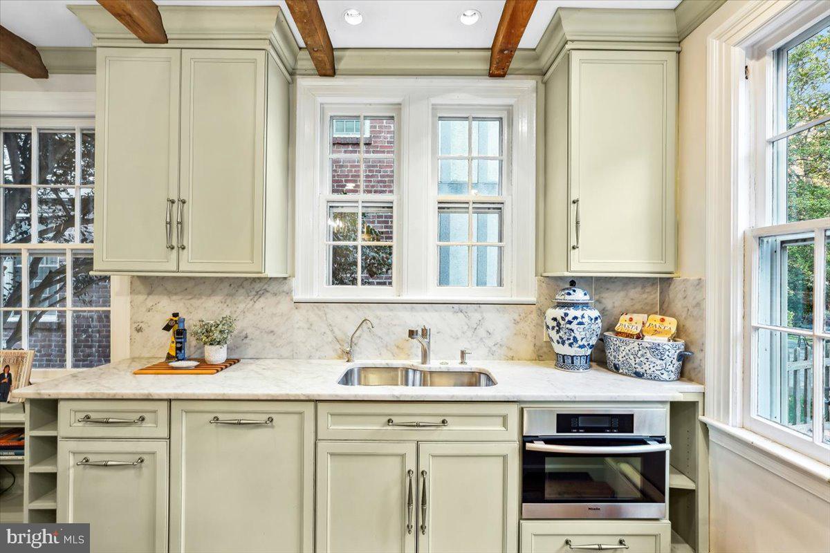 CHEVY CHASE - Residential