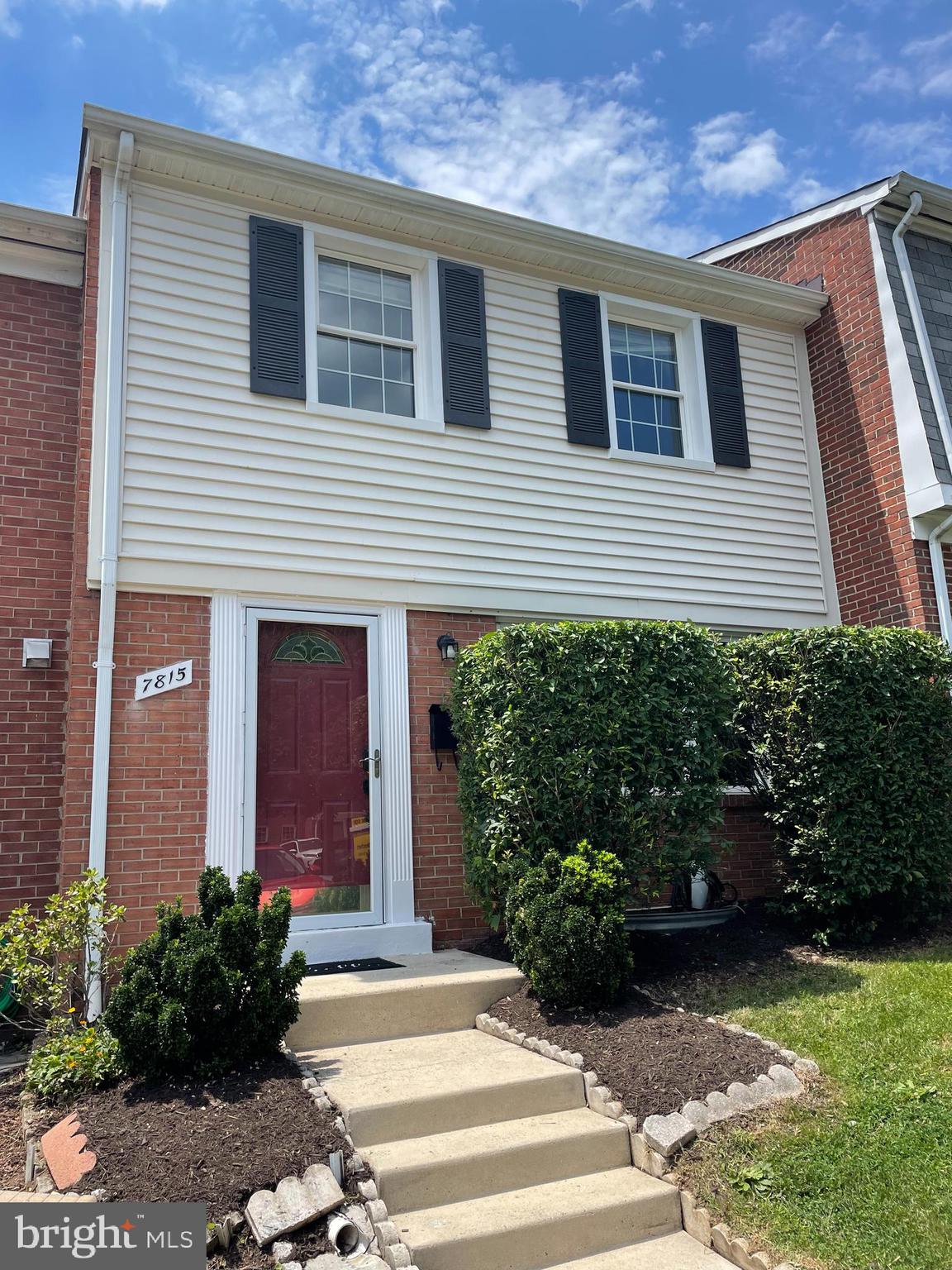 PINEWOOD GREENS - Residential Lease