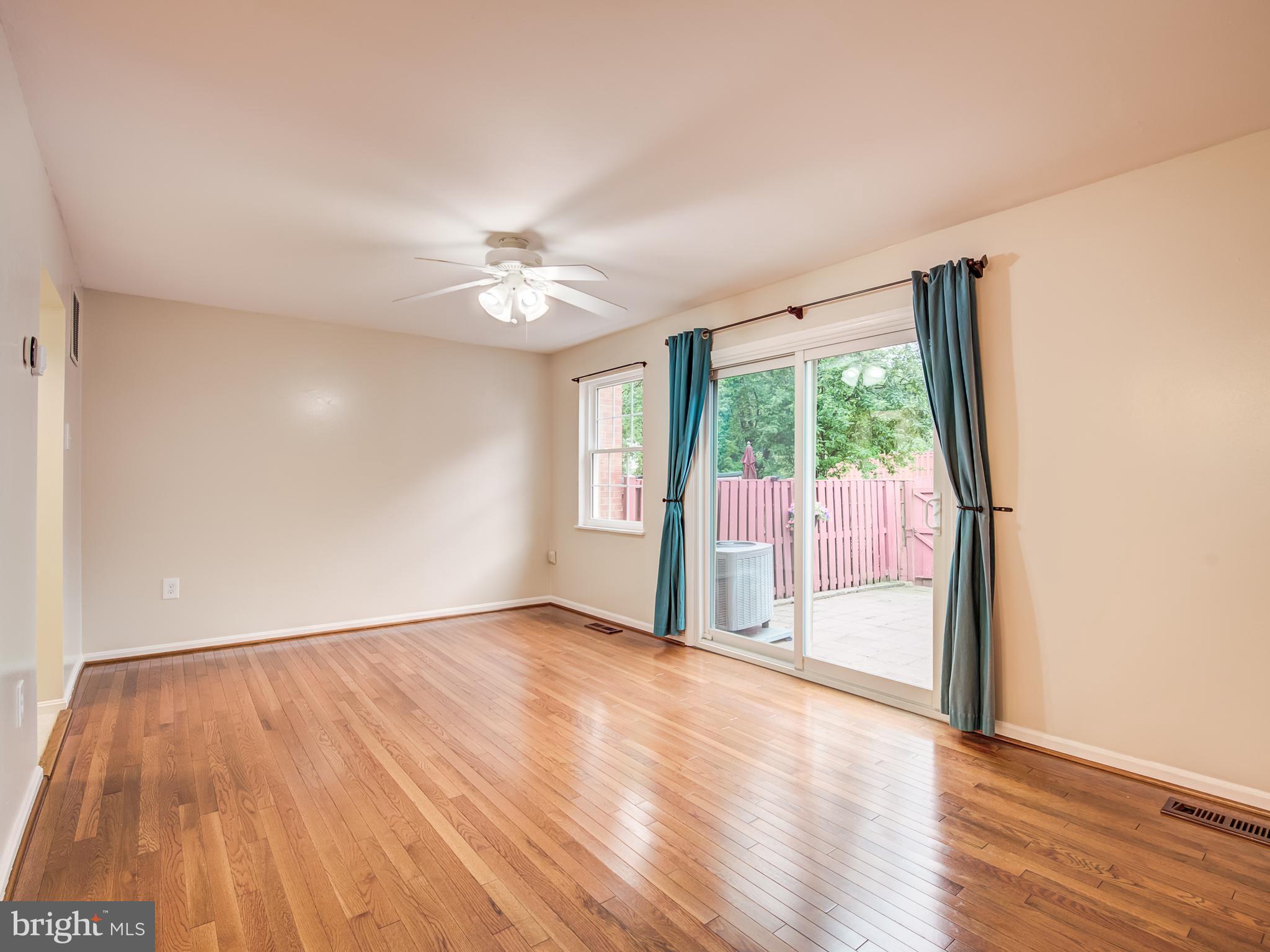 PINEWOOD GREENS - Residential Lease