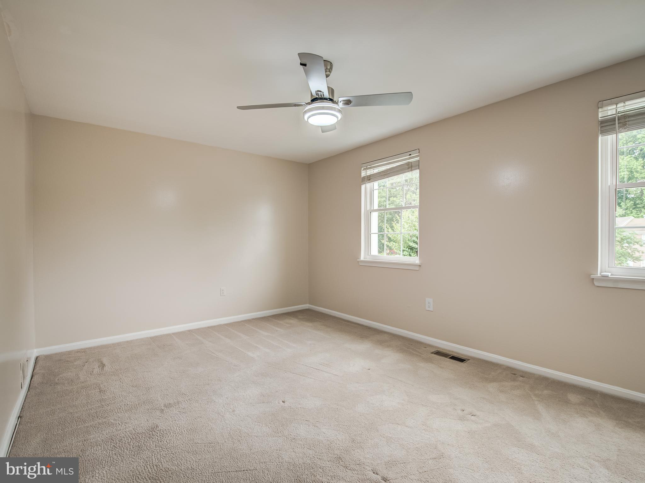 PINEWOOD GREENS - Residential Lease