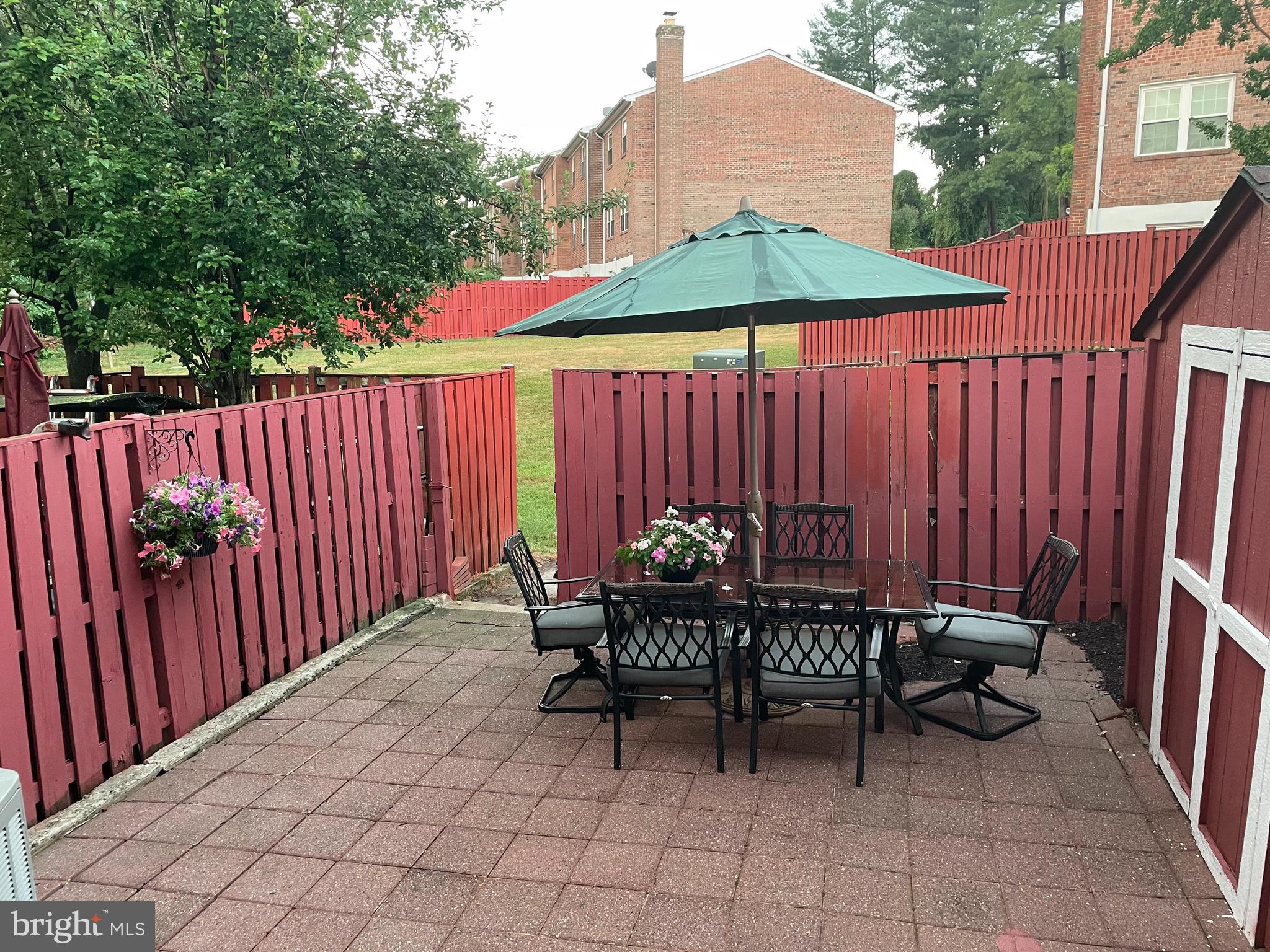 PINEWOOD GREENS - Residential Lease