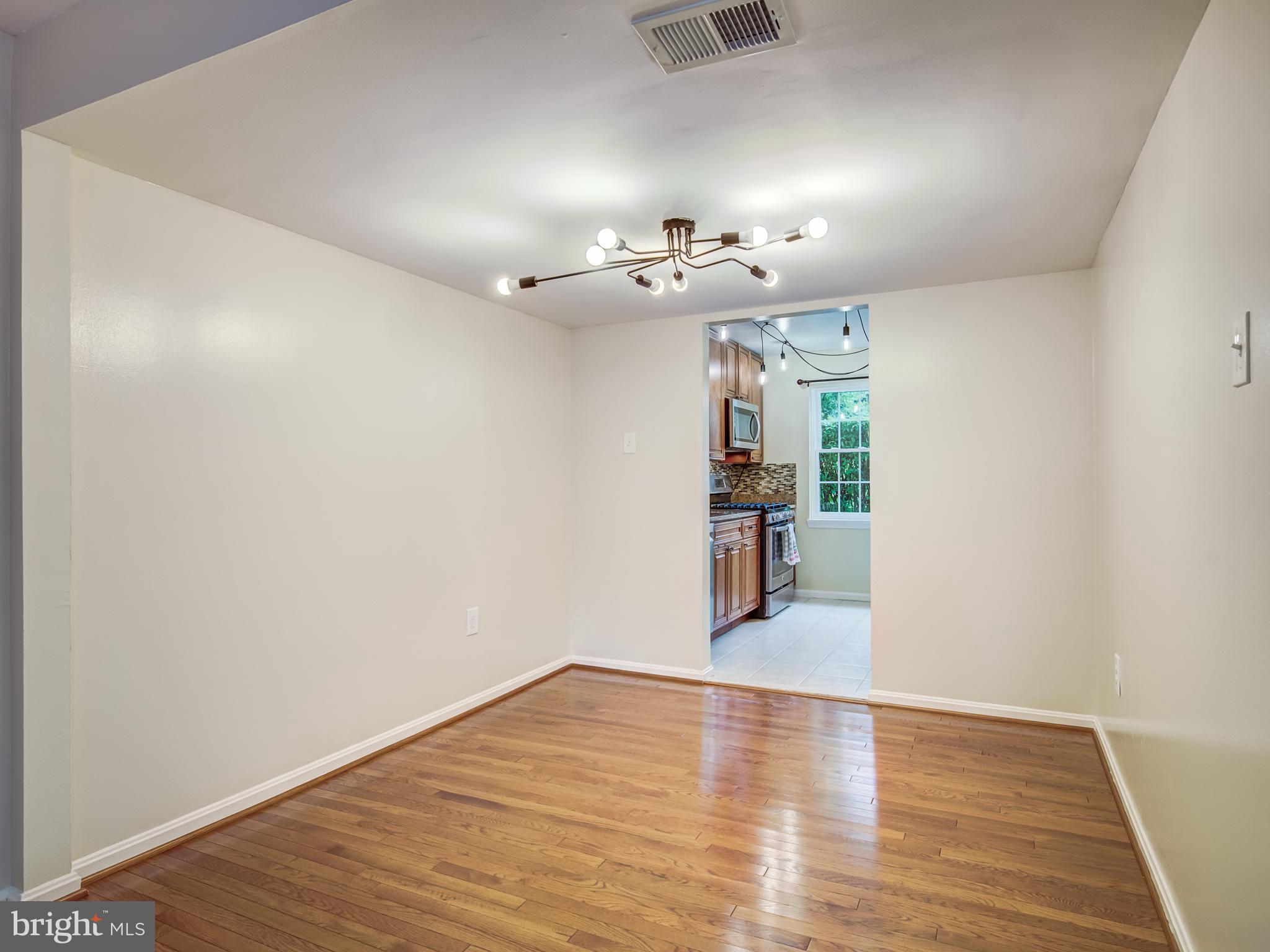 PINEWOOD GREENS - Residential Lease