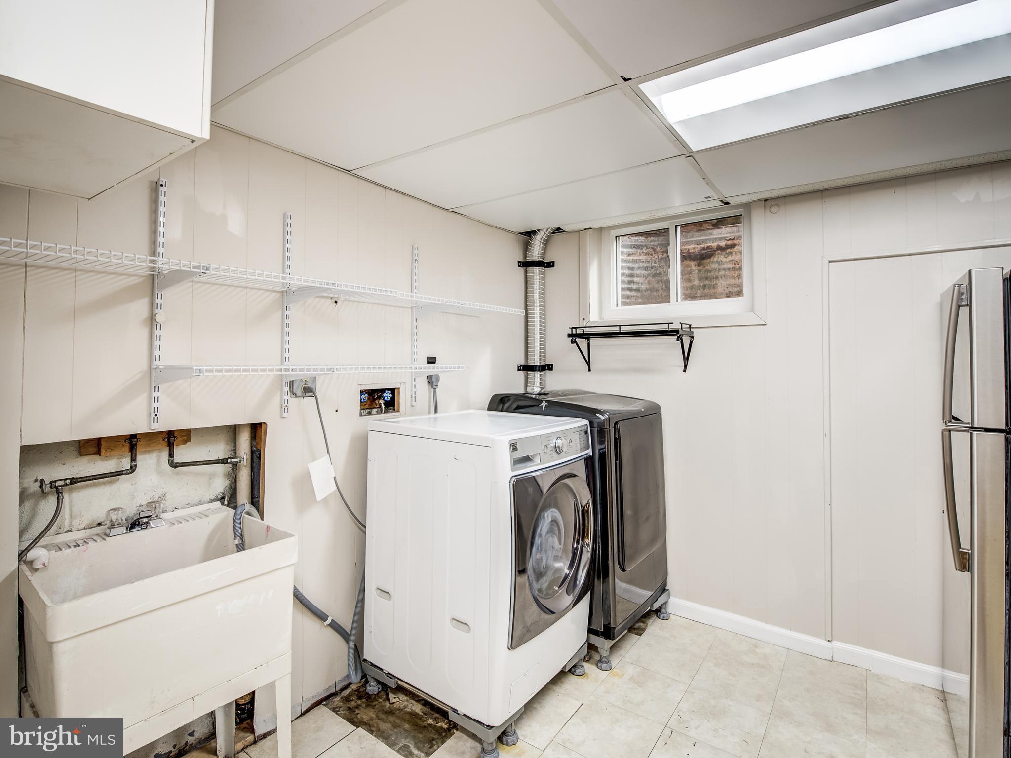 PINEWOOD GREENS - Residential Lease