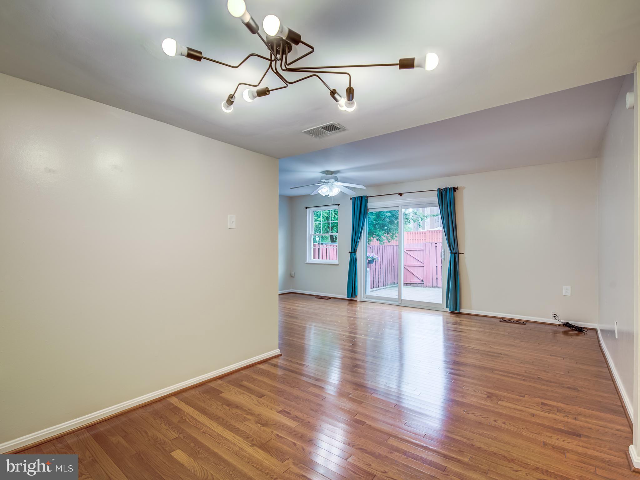 PINEWOOD GREENS - Residential Lease