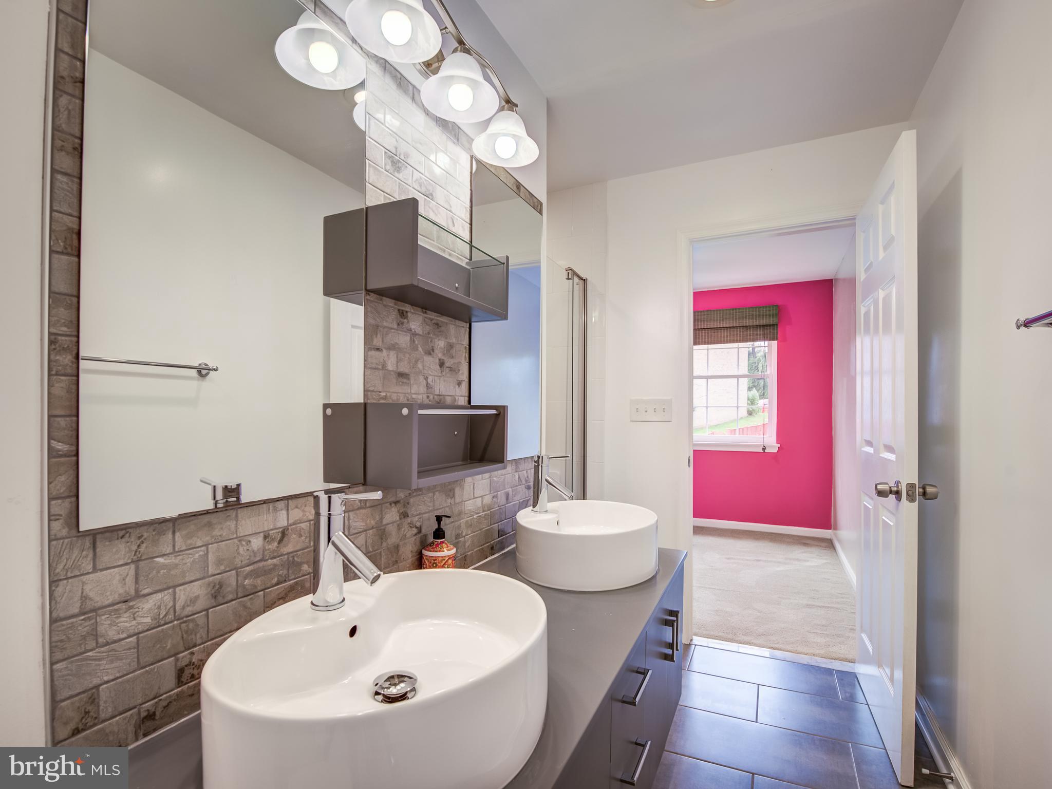 PINEWOOD GREENS - Residential Lease