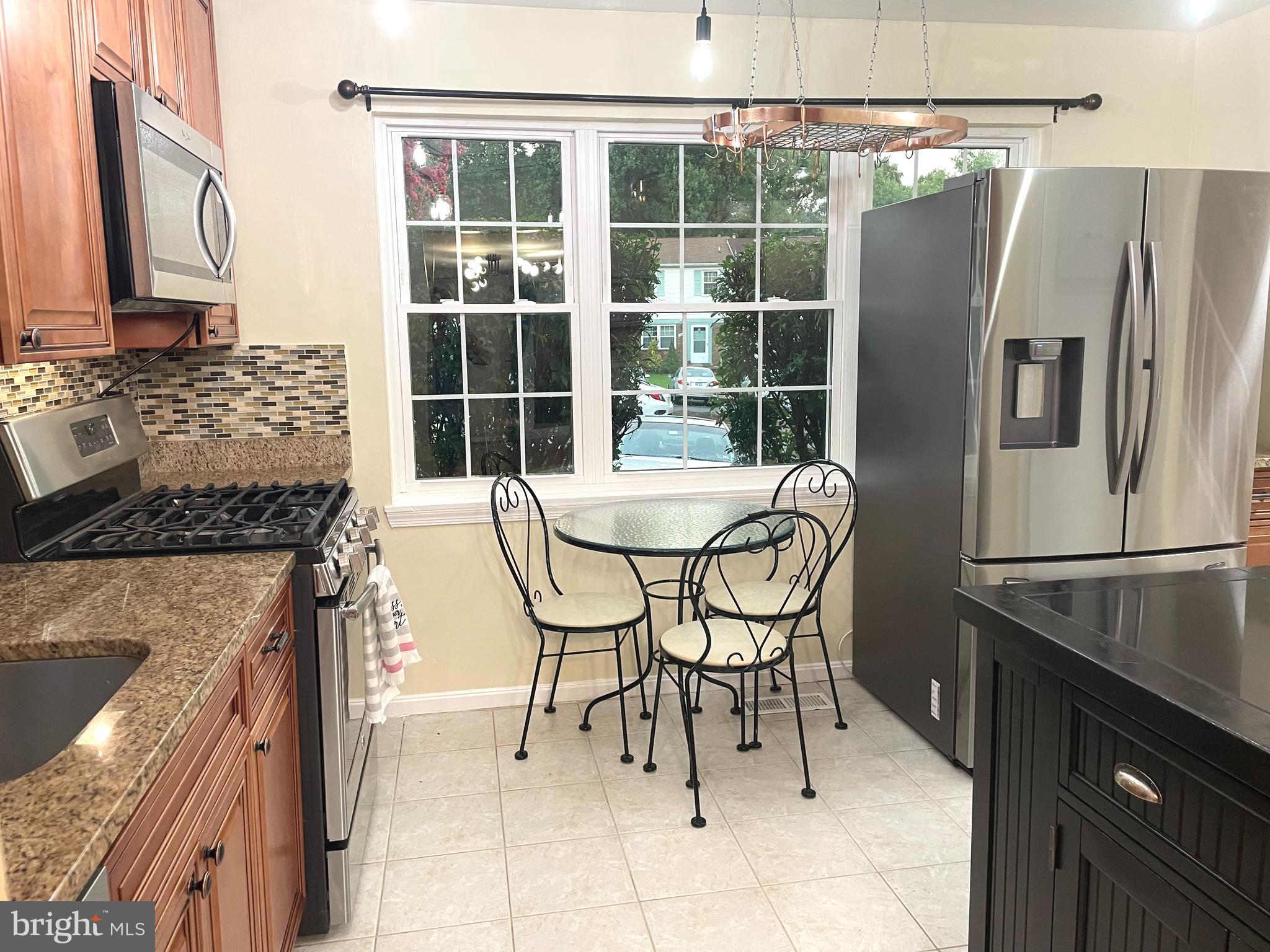 PINEWOOD GREENS - Residential Lease