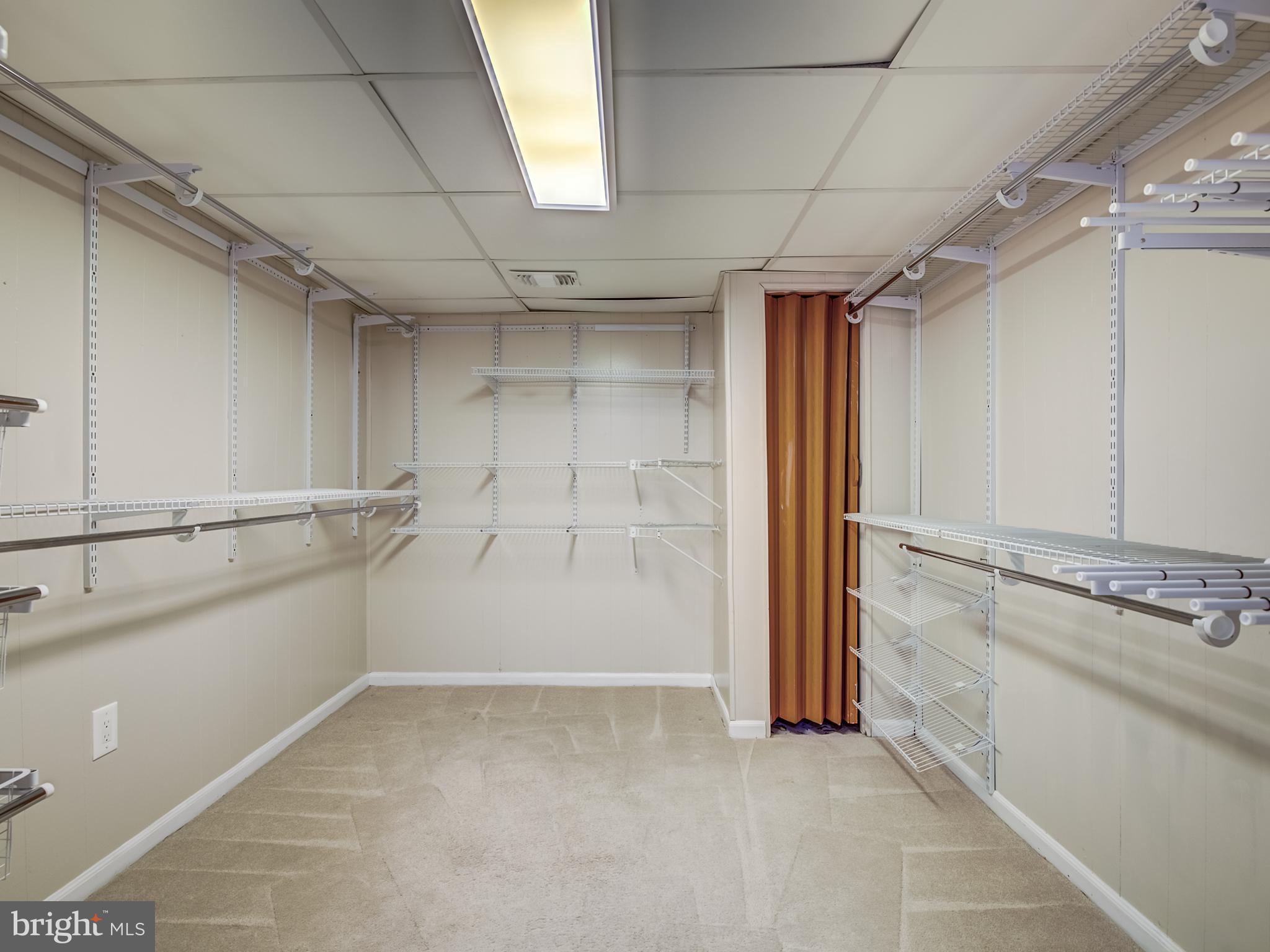 PINEWOOD GREENS - Residential Lease