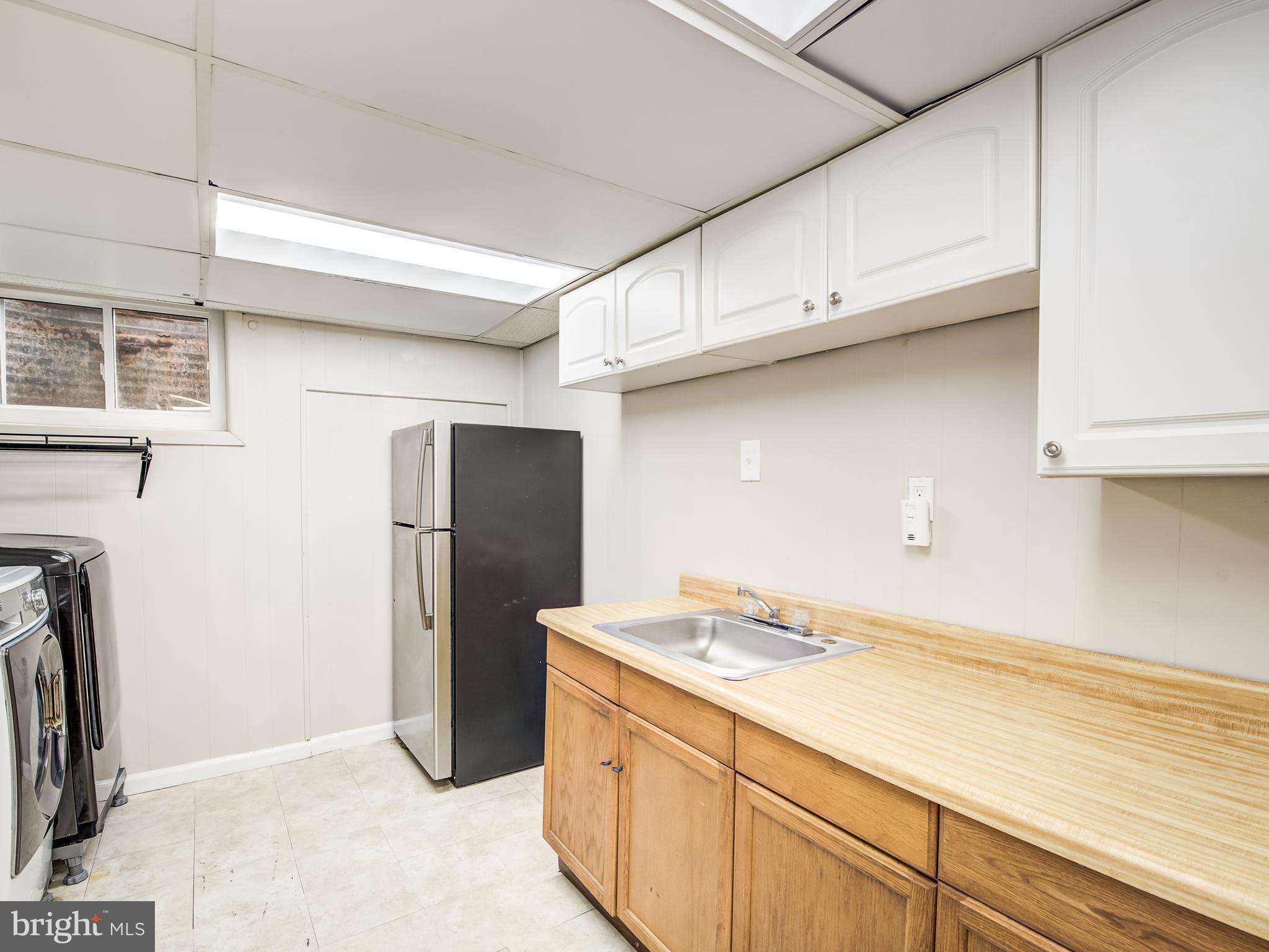 PINEWOOD GREENS - Residential Lease