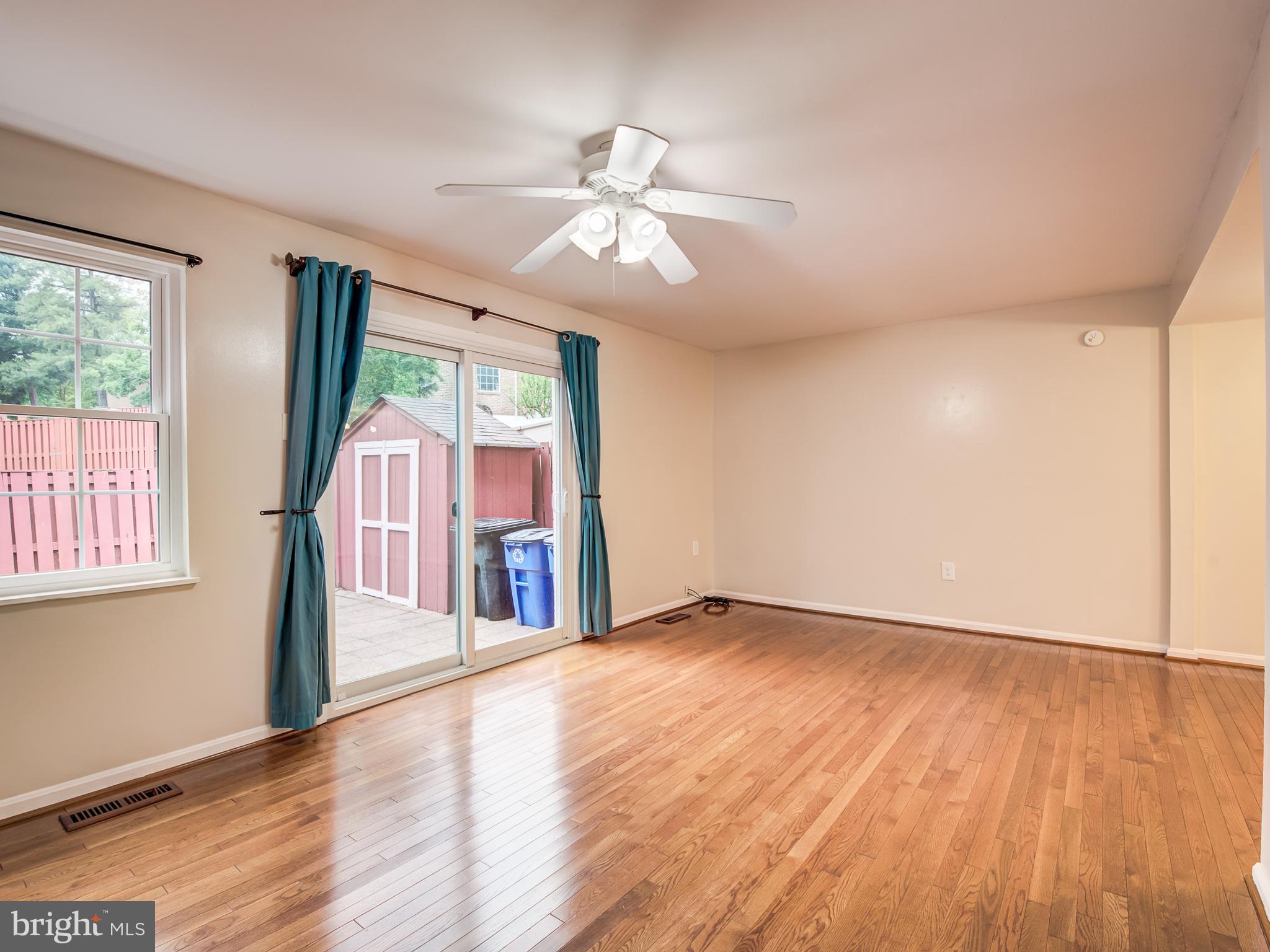 PINEWOOD GREENS - Residential Lease