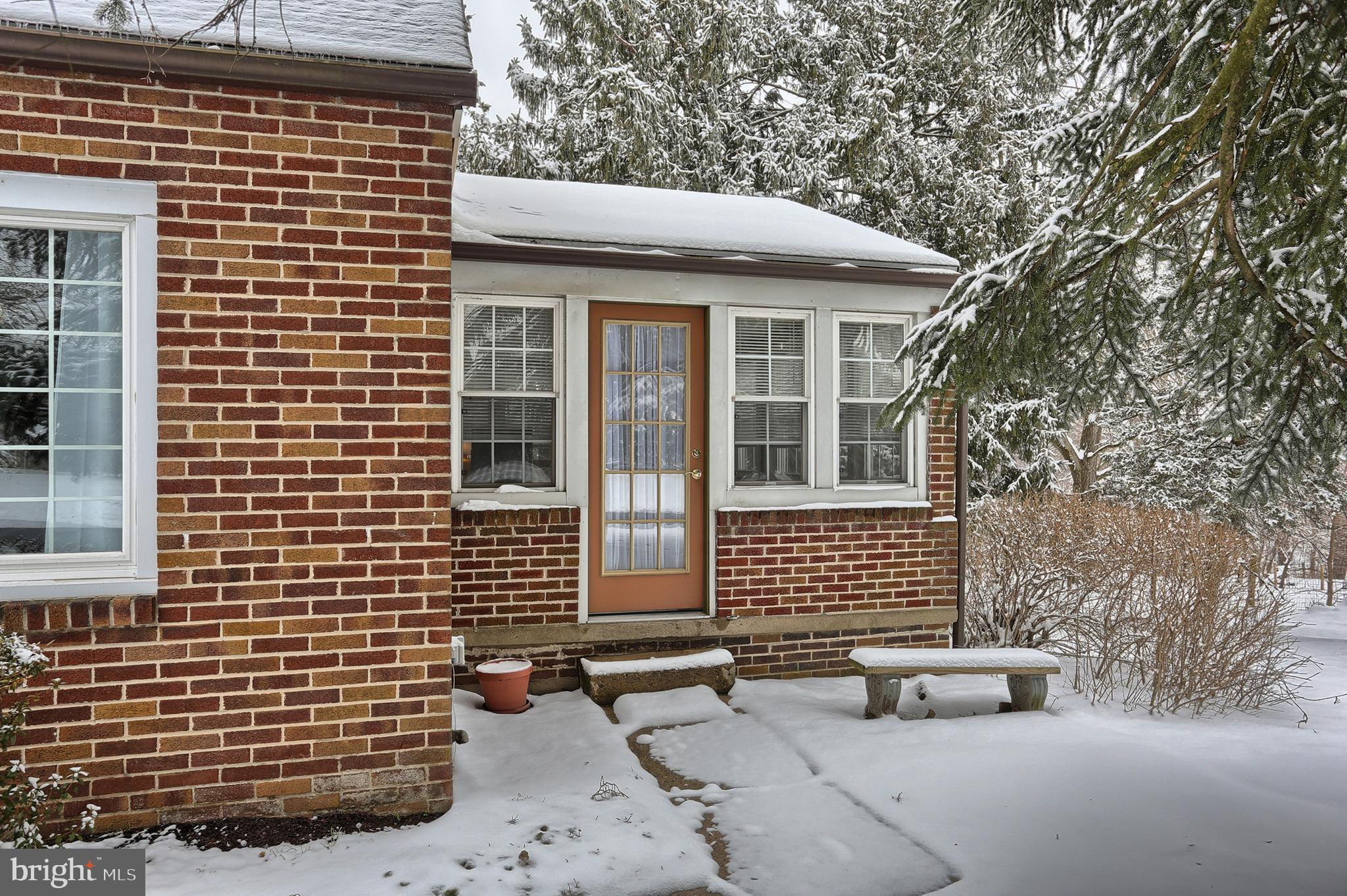 LAWNTON - Residential