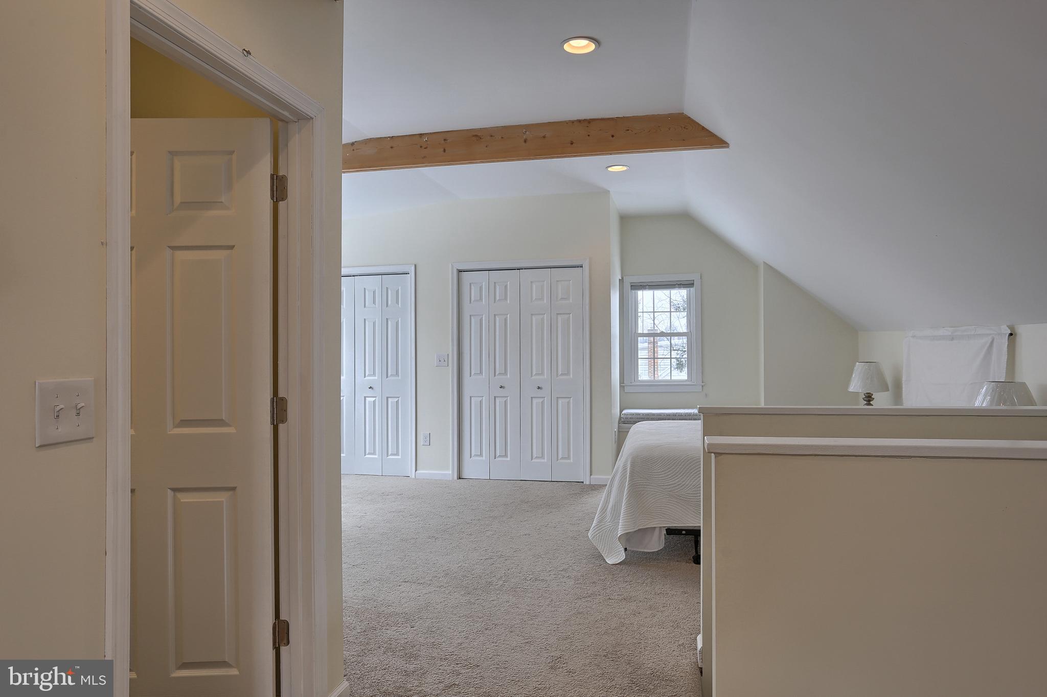 LAWNTON - Residential