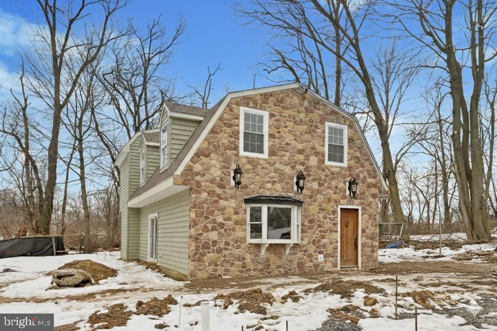 Photo of 2034 Locust Street, BOOTHWYN, PA 19061 (MLS # PADE2107450)