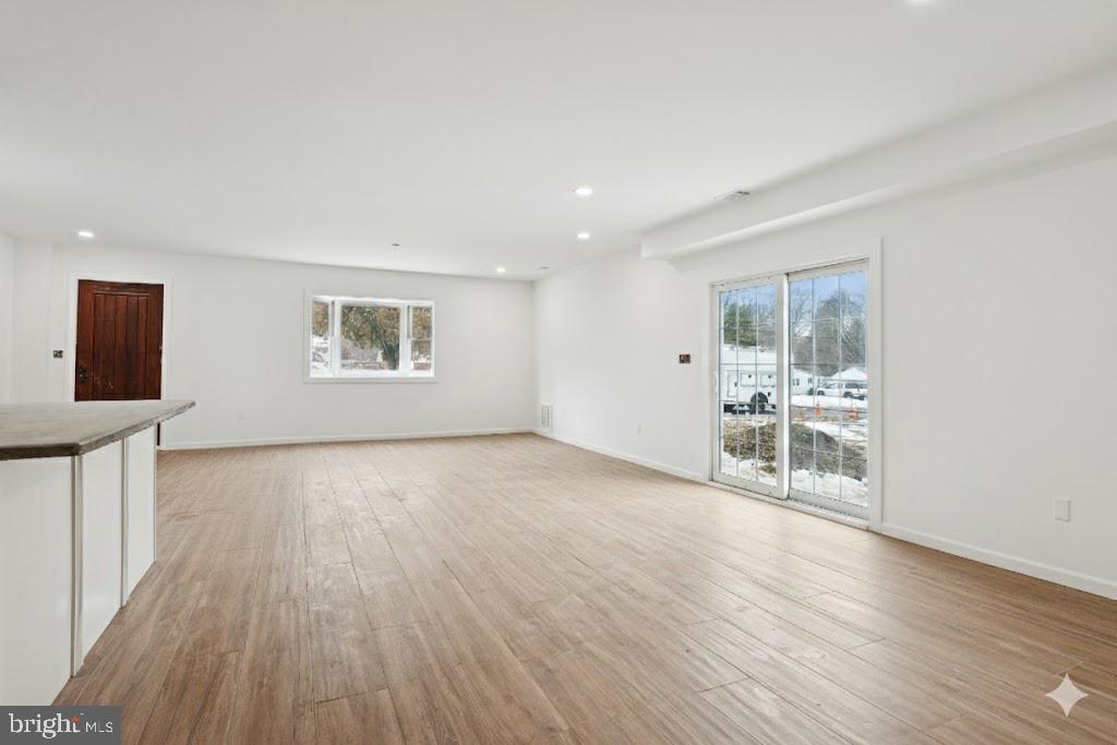 LINWOOD - Residential