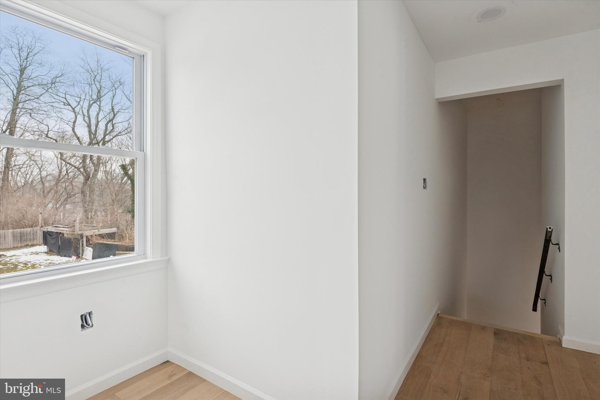 LINWOOD - Residential