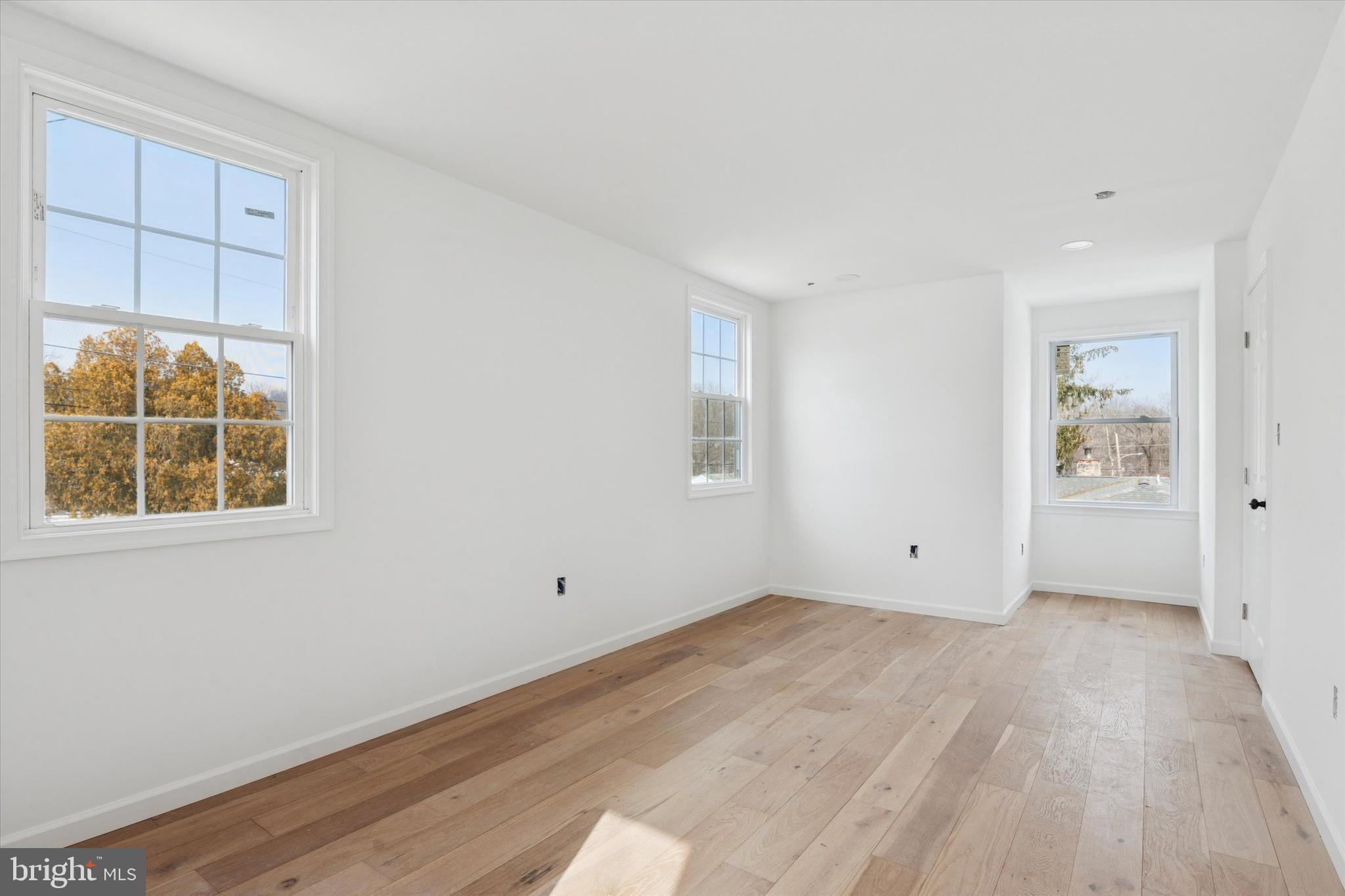 LINWOOD - Residential