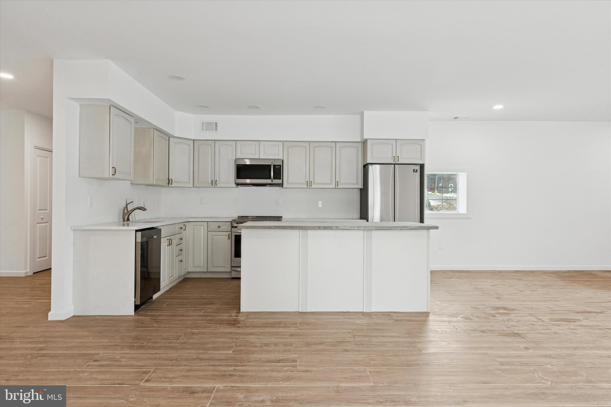 LINWOOD - Residential