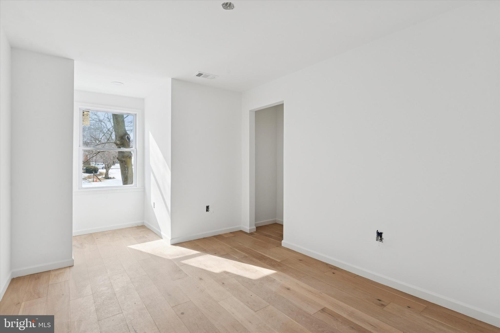 LINWOOD - Residential