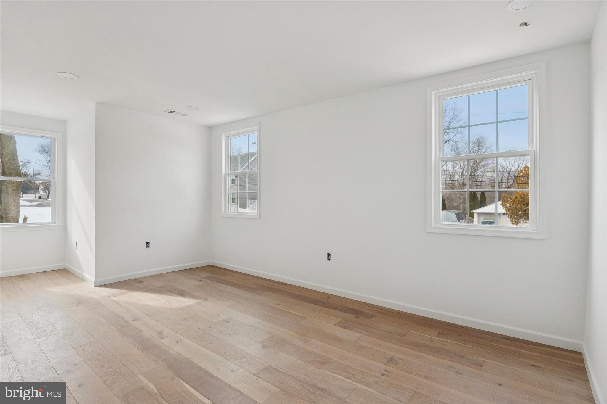 LINWOOD - Residential