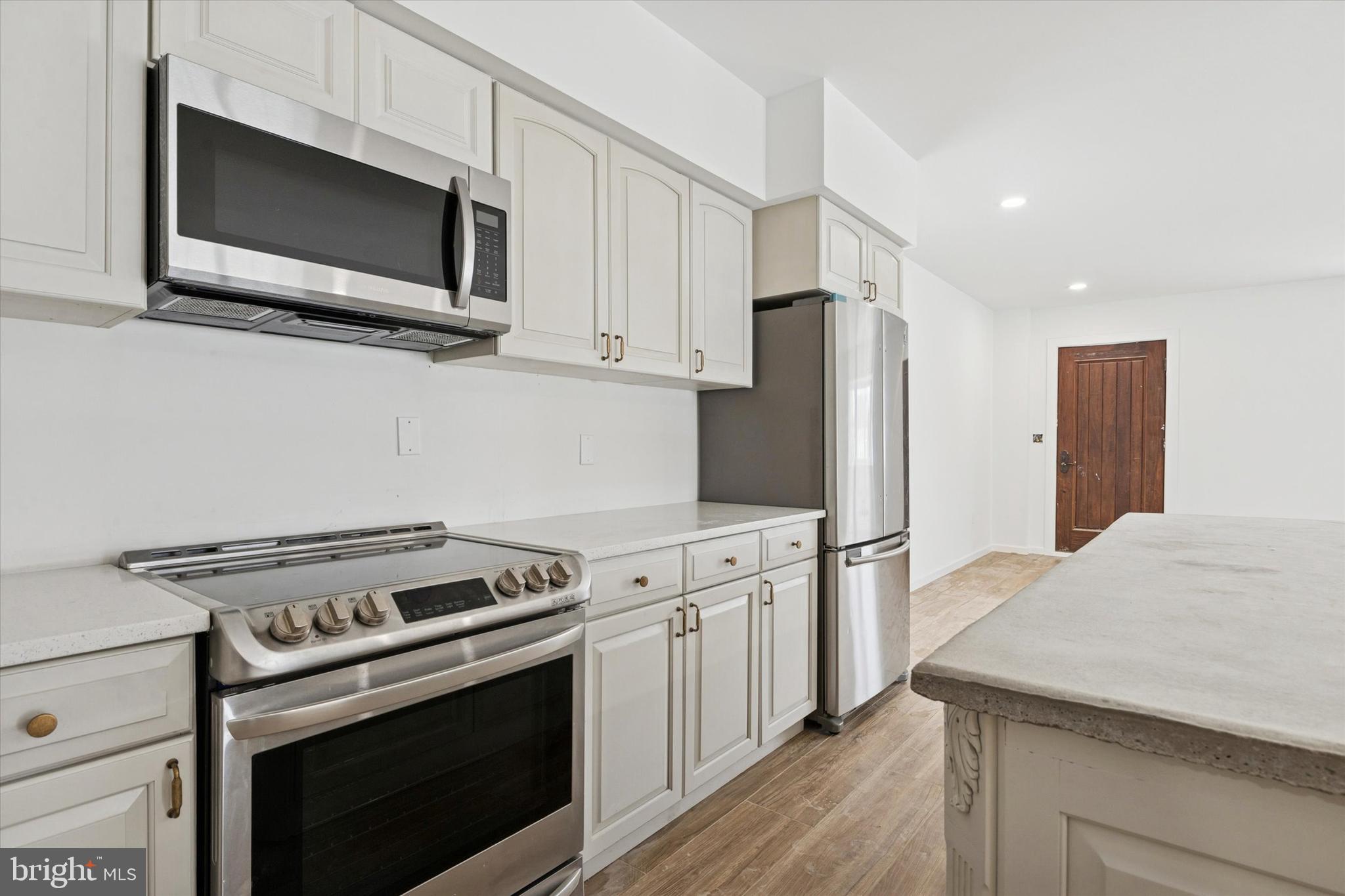 LINWOOD - Residential