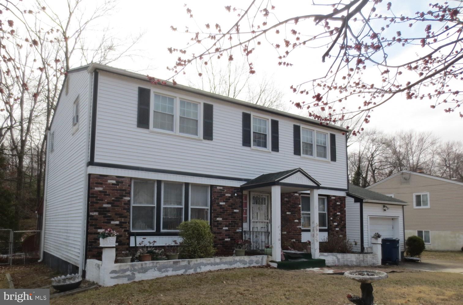 717 SUNSET DRIVE