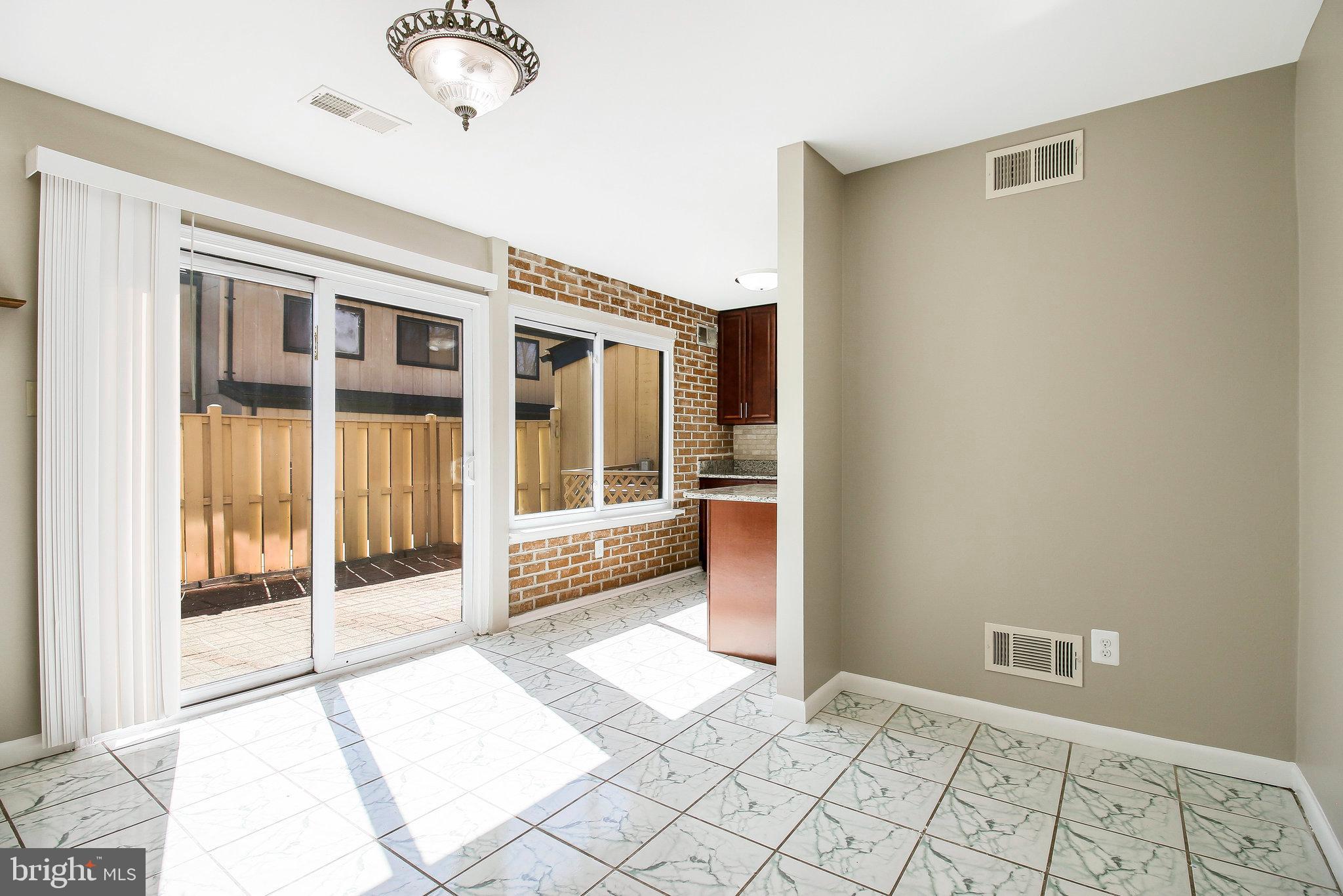 COVINGTON - Residential