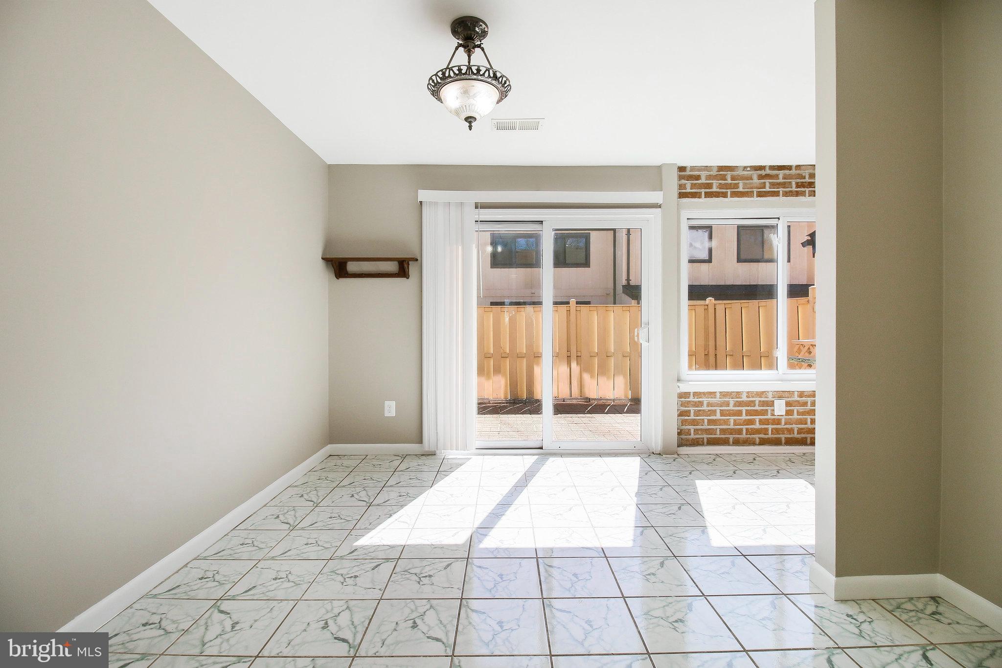 COVINGTON - Residential