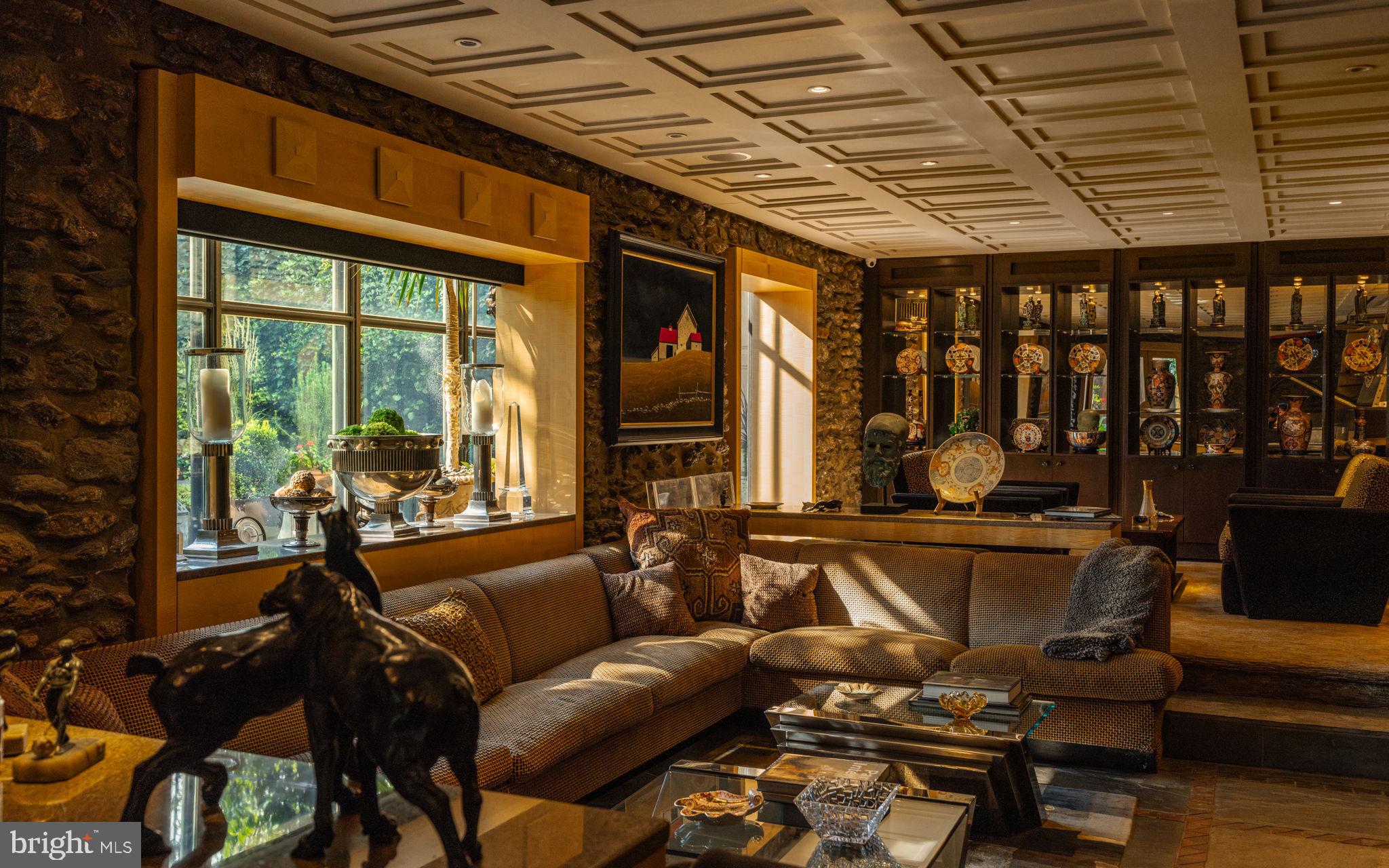 ART MUSEUM AREA - Residential