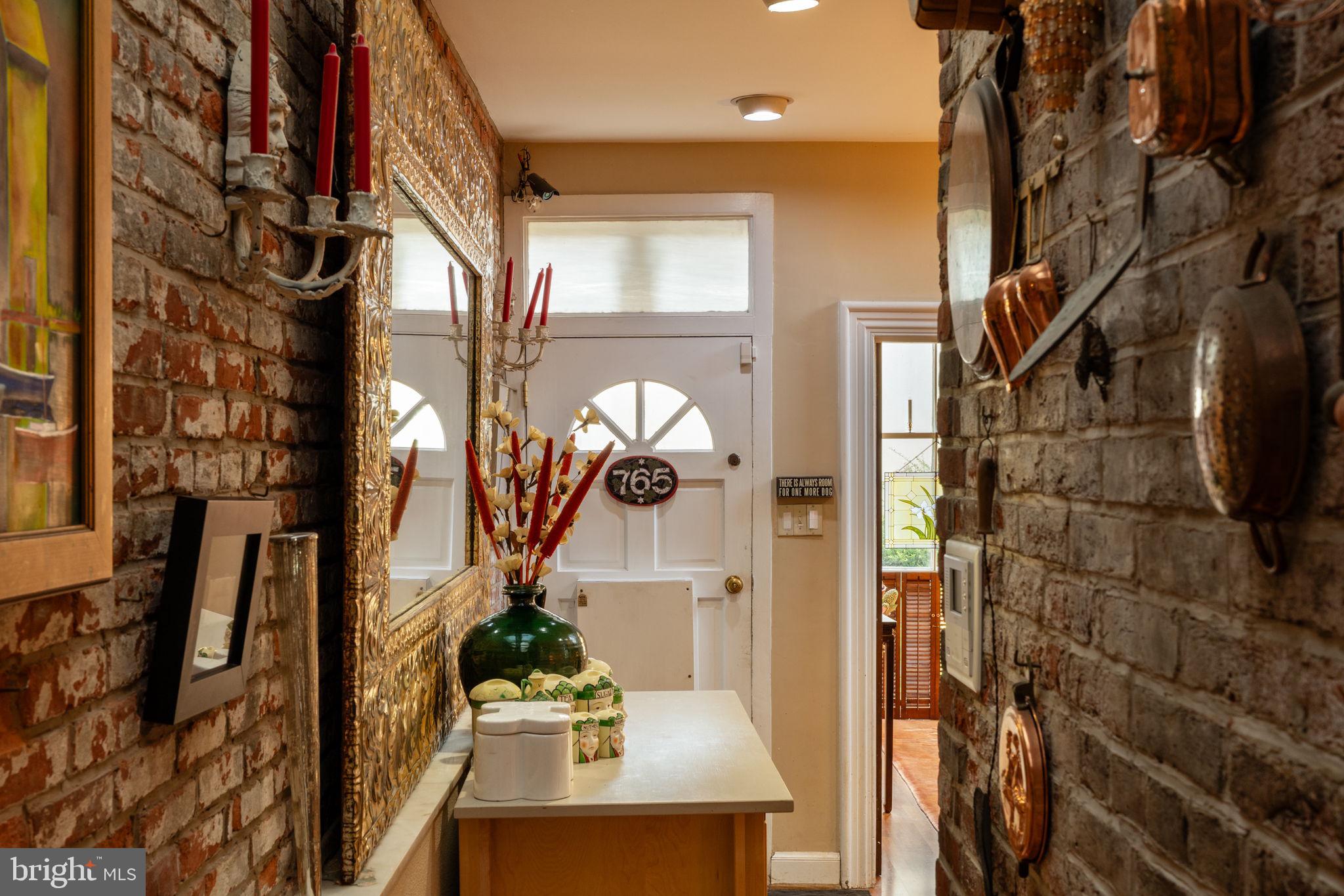 ART MUSEUM AREA - Residential